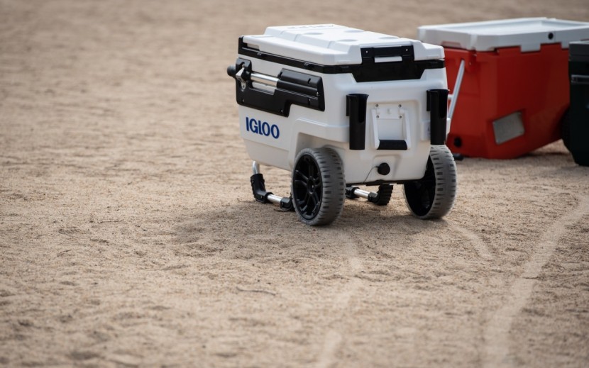 igloo trailmate marine - large wheels and a tall clearance help the trailmate follow you just...