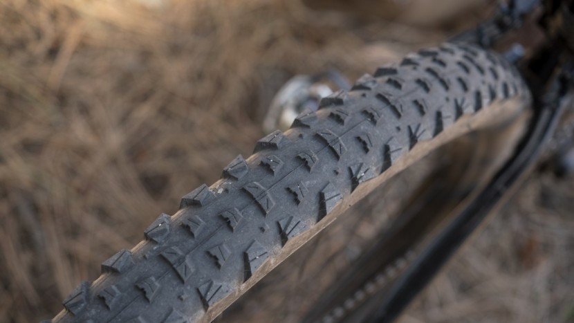 the maxxis tomahawk is a very average tire that doesn't provide as...
