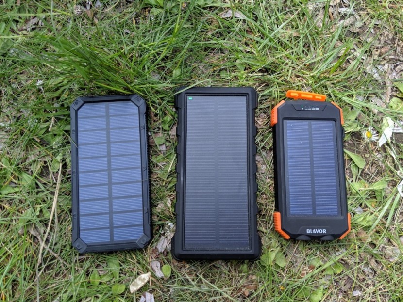 qi 10,000mah - the qi, shown on the right, is one of the bulkier of the three...