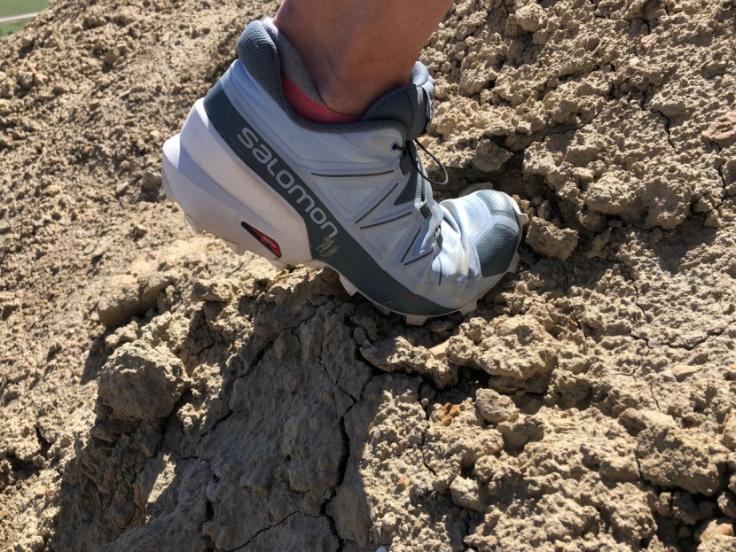 salomon speedcross 5 for women - biting into soft and steep soil, it's designed to take on the nasty.