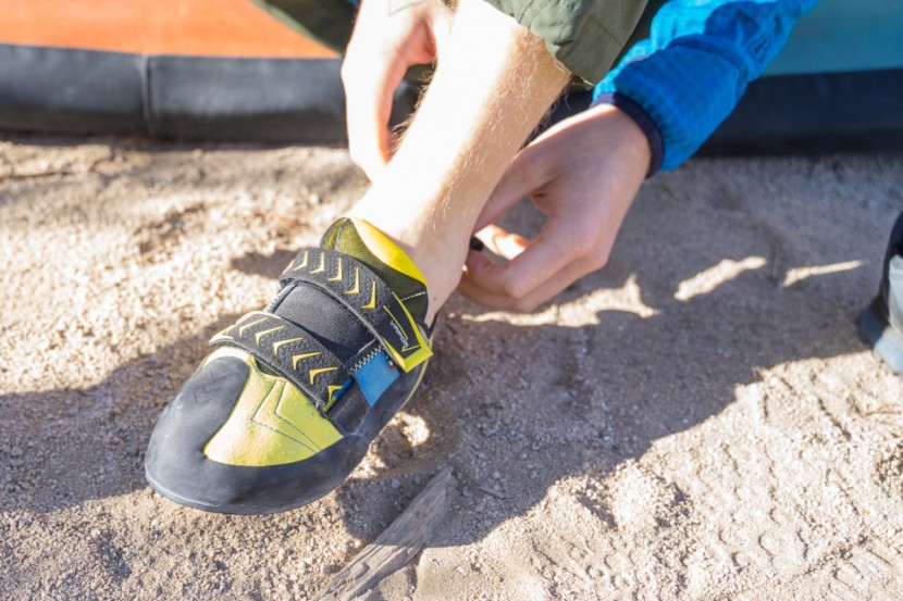 scarpa vapor v - pull em' on and leave em' on. if sized properly, the vapors are...