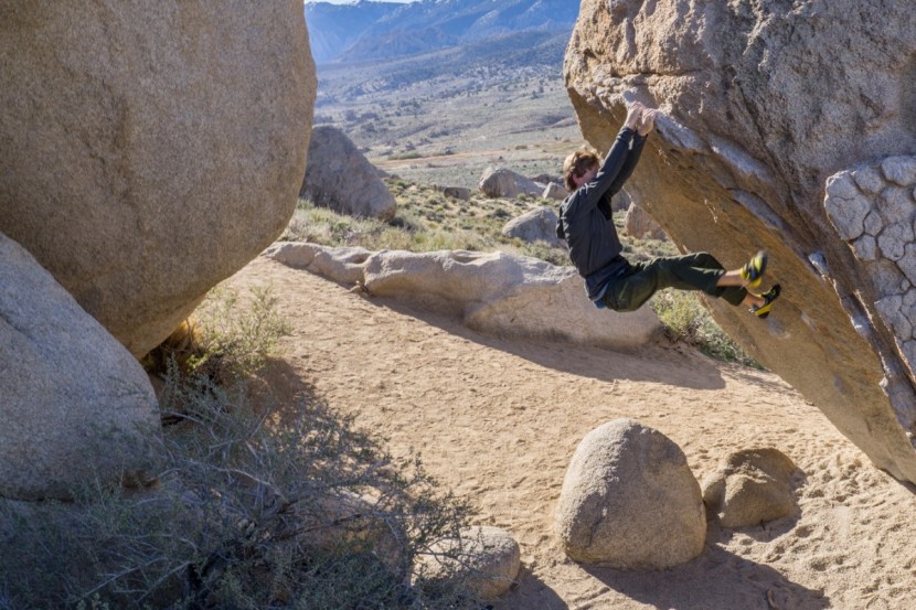 scarpa vapor v - these shoes have a wider fit and are comfy for are day trad...