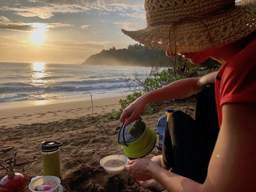 sea to summit x set 32 - the kettle is functional and easy to use.