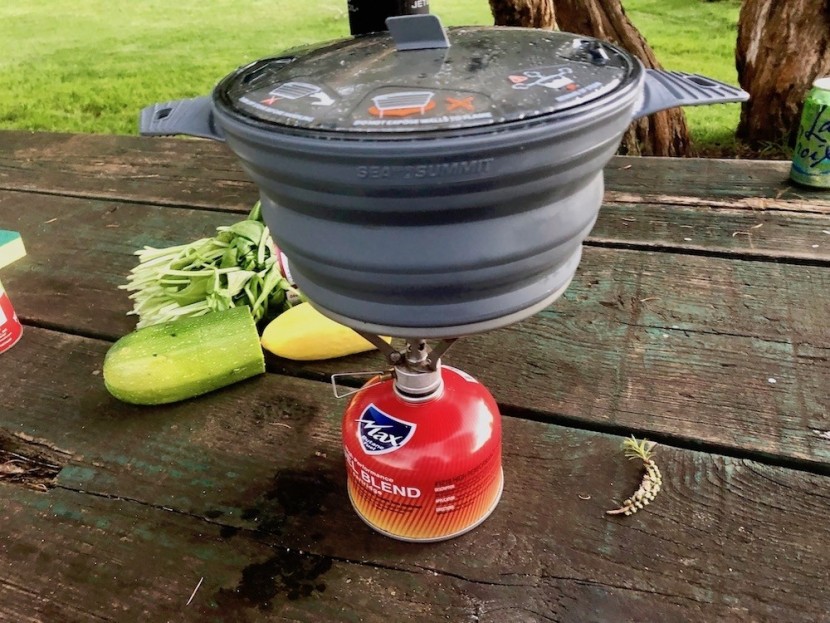 sea to summit x set 32 - a look at the relative size of the "big" pot that functions well in...