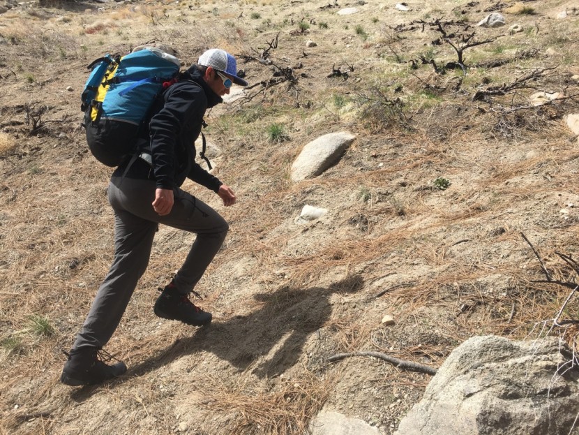 mammut ultimate v so hoody - this jacket is stretchy, but when paired with a midweight base layer...