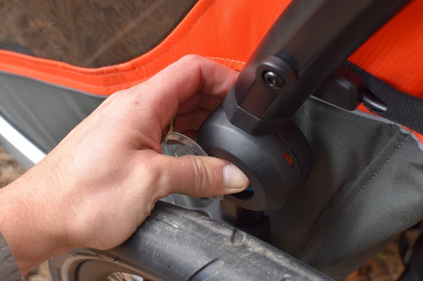 thule chariot cross 2 - the thule chariots have the easiest frames to set up and break down...