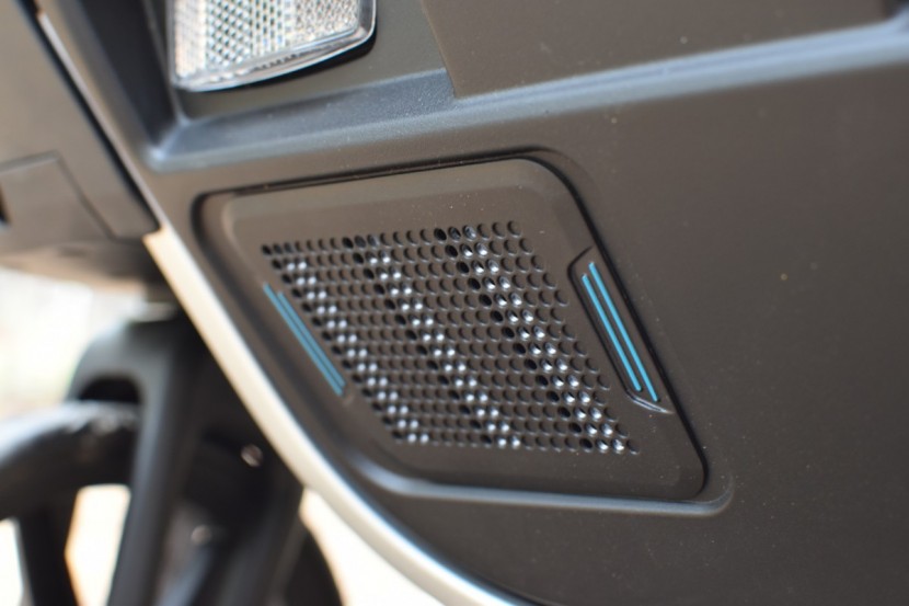 thule chariot lite 2 - vents in the footwell, new to 2019 thule models, encourage air flow...