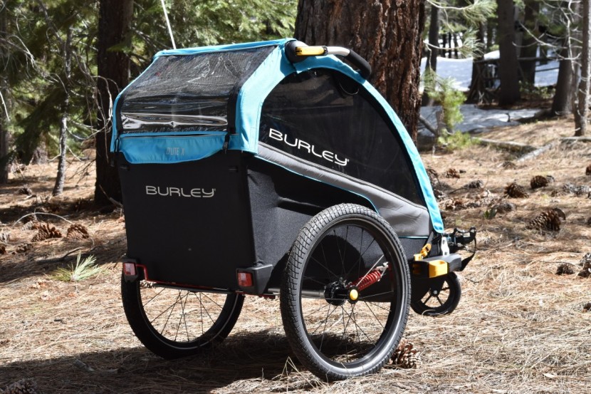 burley d'lite x - both the front passenger and rear cargo areas of the d&rsquo;lite x have...