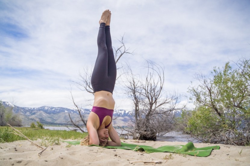 onzie high rise capri - yoga is notoriously hard on clothing - all of the movements and then...