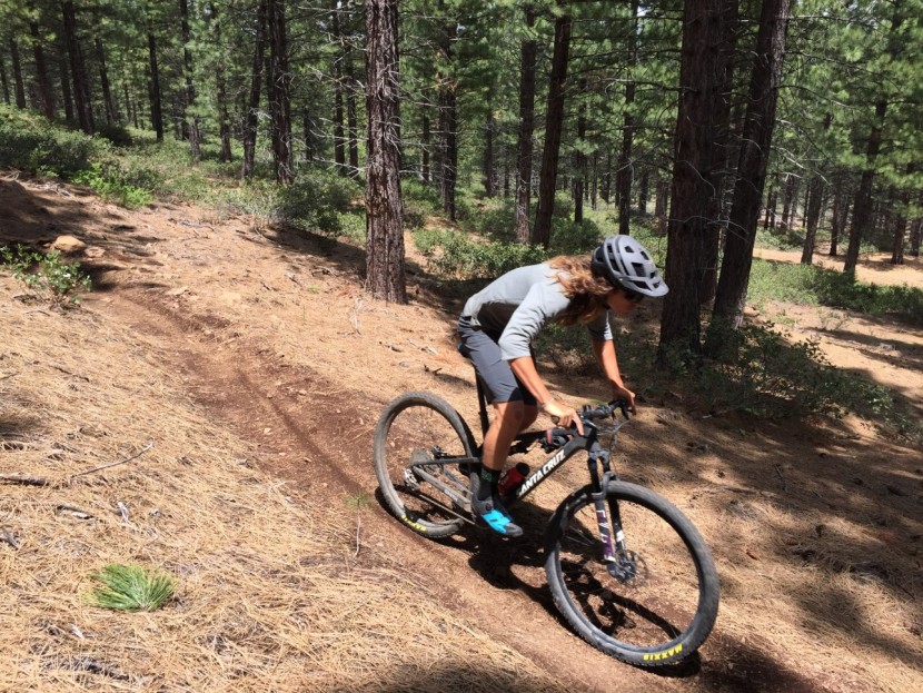 giro cylinder - xc riders and those looking for a lightweight and well ventilated...