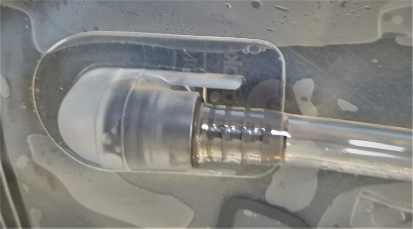 osprey skarab 18 - the lack of quick-release drinking tubes makes disassembly for...