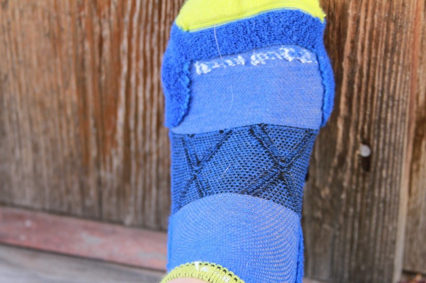 darn tough coolmax vertex ultra-light - cushioning is lacking on the top of the foot to promote...