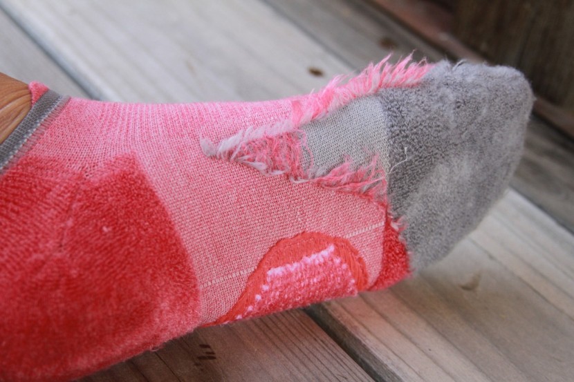 feetures merino 10 - a look at the interior construction of this sock. the heel and...