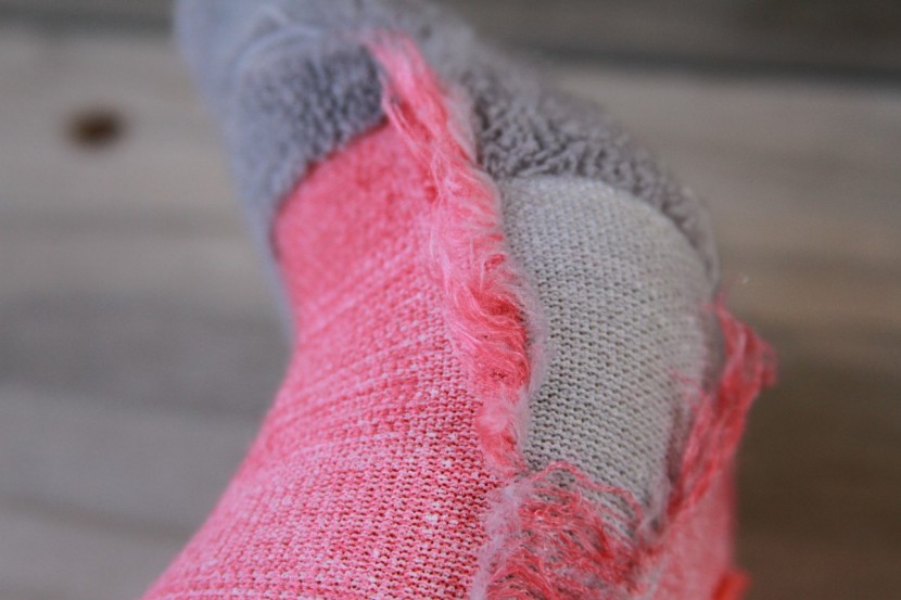 feetures merino 10 - the threads proved to be intact with just a little bit of...