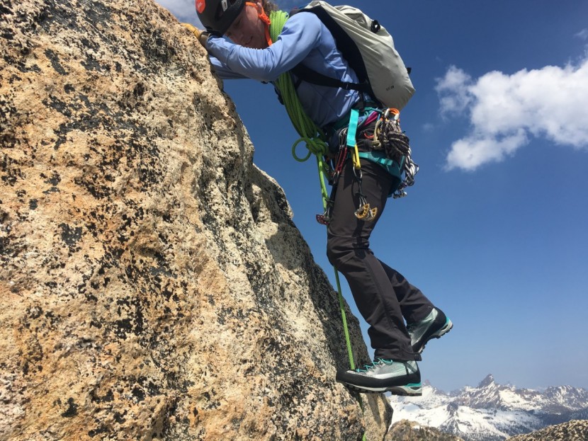 black diamond blitz 28l - the hip belt may be small, but that means it stays completely out of...