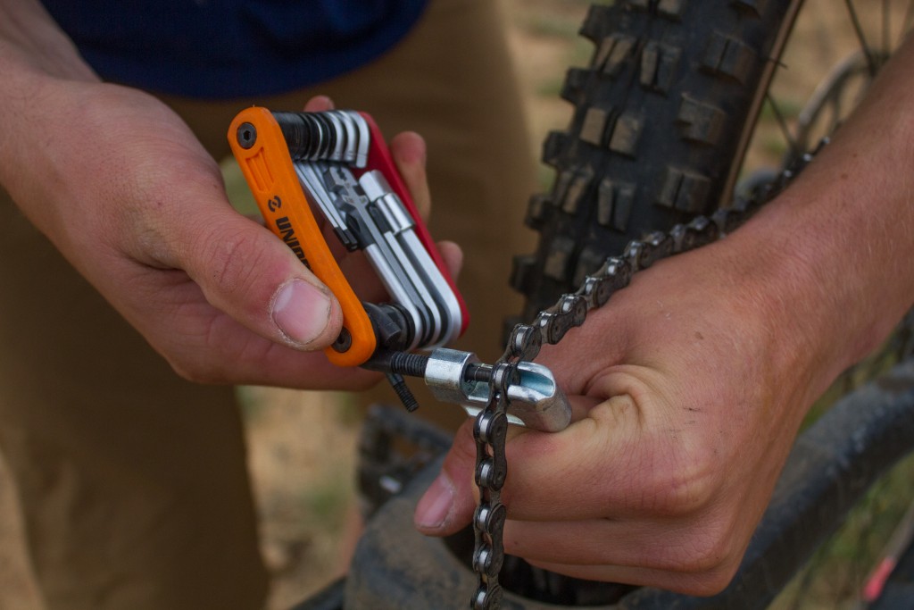 unior euro17 - the euro17 is a quality tool with decent ergonomics and durable bits.