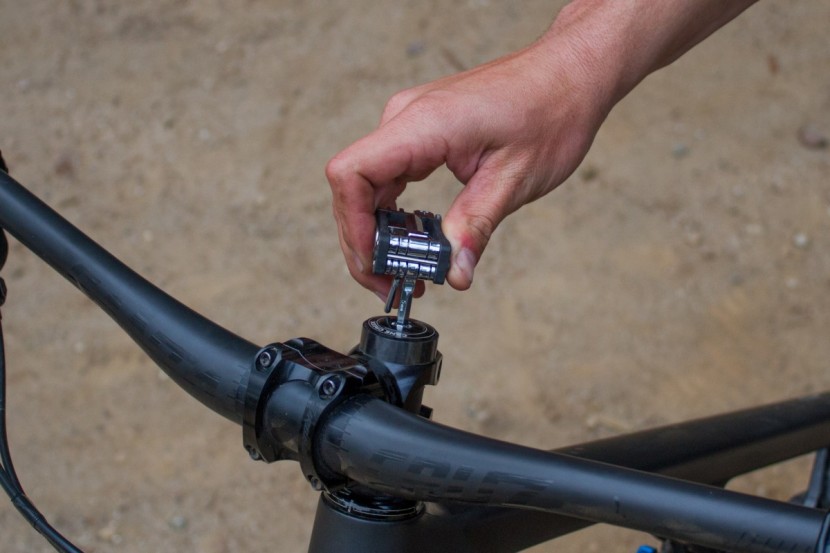 topeak ninja 16+ - the uneven outer surface of the composite body can create pressure...