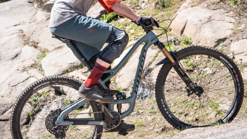 7idp project knee - climbing is not what these pads were designed for, but they can go...