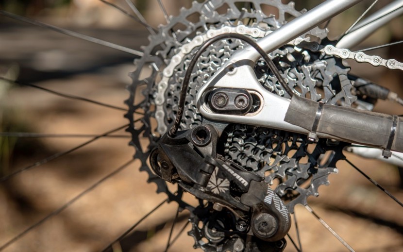 the adjustable dropouts on the fuse 29 allow you to adjust the...