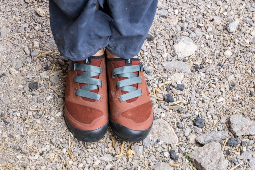 arc'teryx arakys - these shoes lack structure required for strong hiking performance.