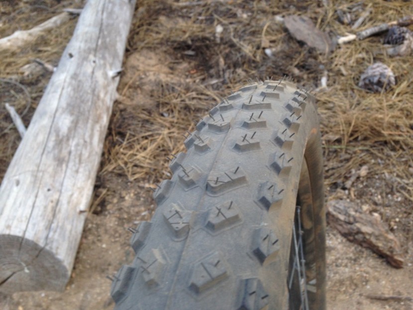 continental mountain king protection 2.6 - the mountain king has low-profile shoulder knobs that detract from...