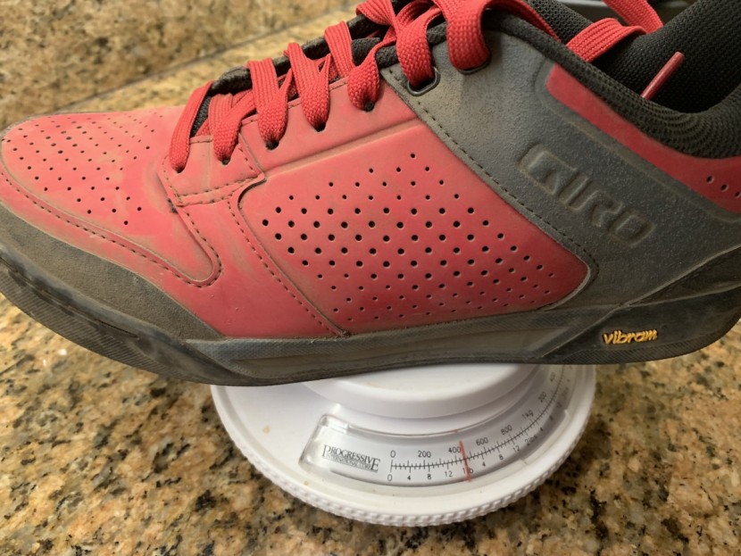 giro riddance - the riddance has an actual weight of 16 ounces for a men's size 9