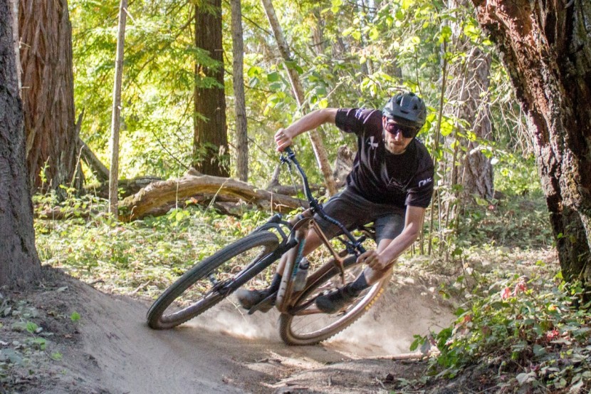 oakley sutro prizm - the sutro works well in the field, good optics and large coverage...