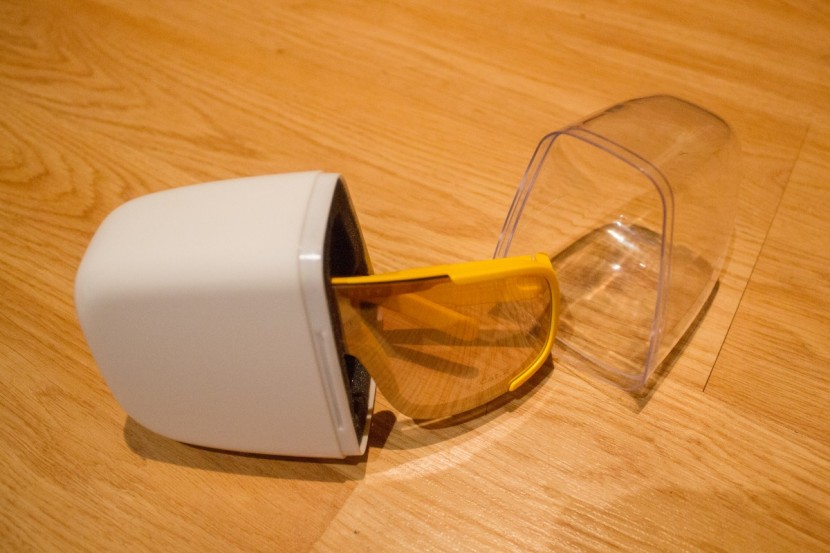 poc aspire - poc's storage case leaves something to be desired.