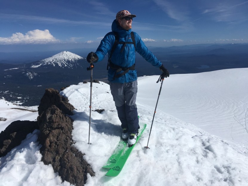 patagonia macro puff hoody - the patagonia macro puffy hoody in action on the summit of south...