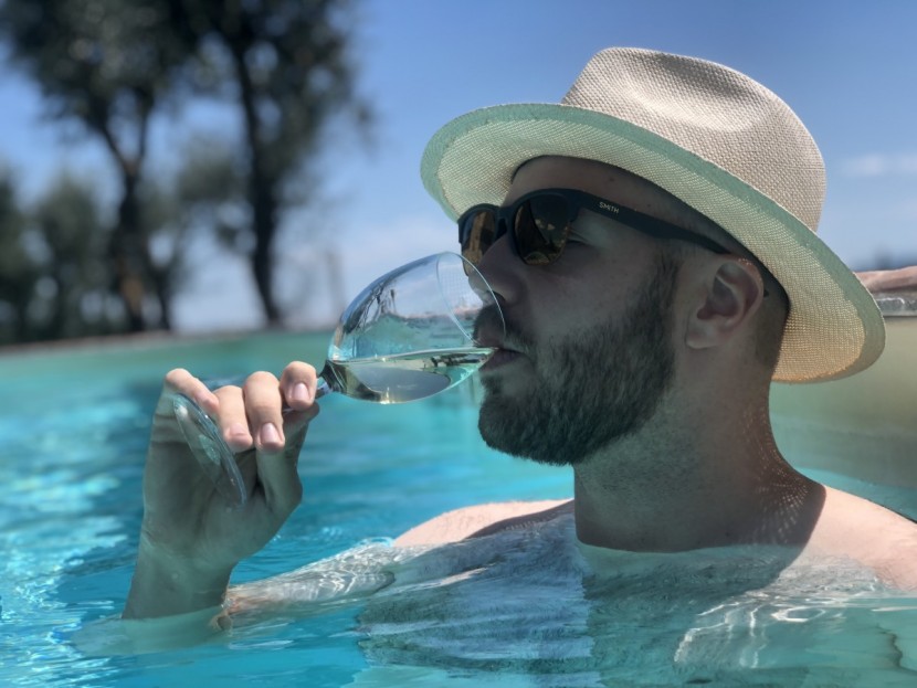 smith haywire - everything looks cooler with a glass of wine.