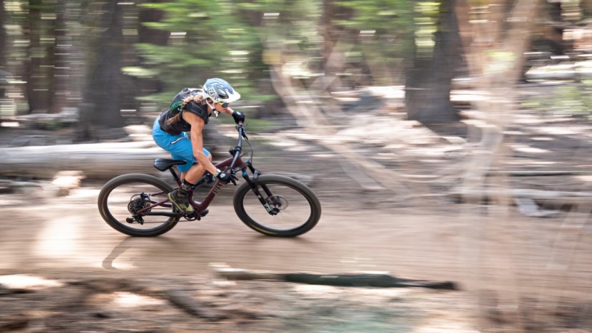 juliana furtado carbon 27.5+ s - the furtado doesn't come cheap, but the carbon s build we tested...