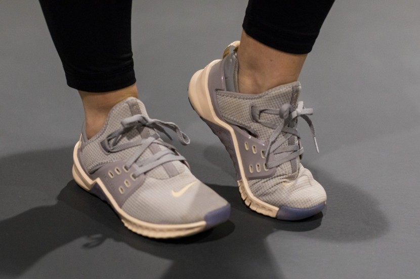 nike free metcon 2 grey