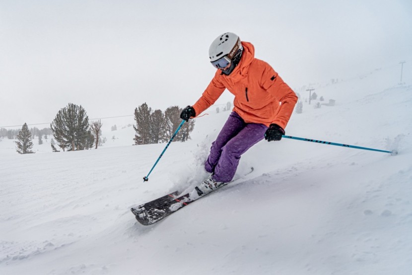 head kore 99 for women - this ski's supposed short turn radius didn't feel very tight to us...