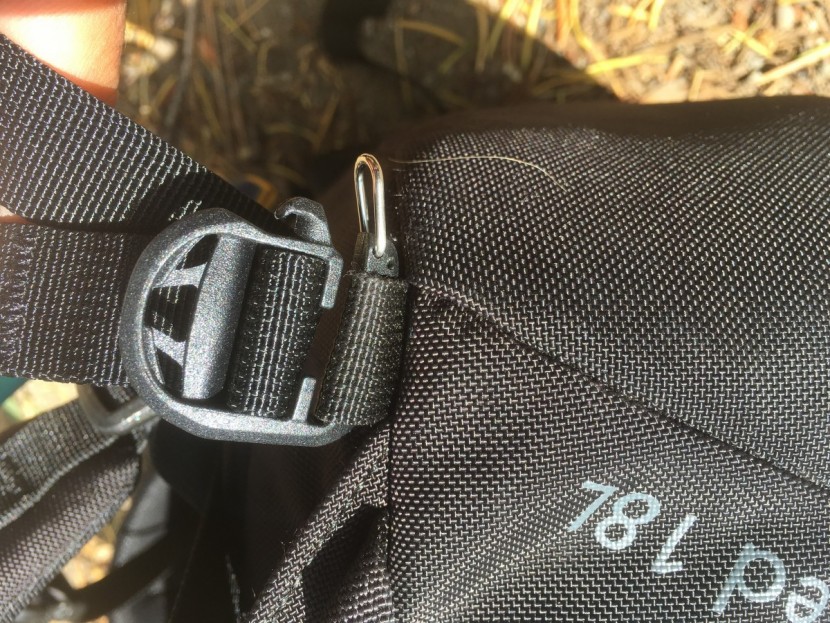 patagonia linked pack 18l - this plastic buckle connects the hip belt to the pack body.