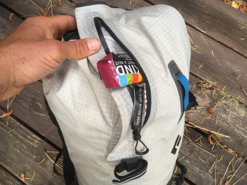 black diamond blitz 20 - the outer zippered pocket can be tough to use when the pack is full.