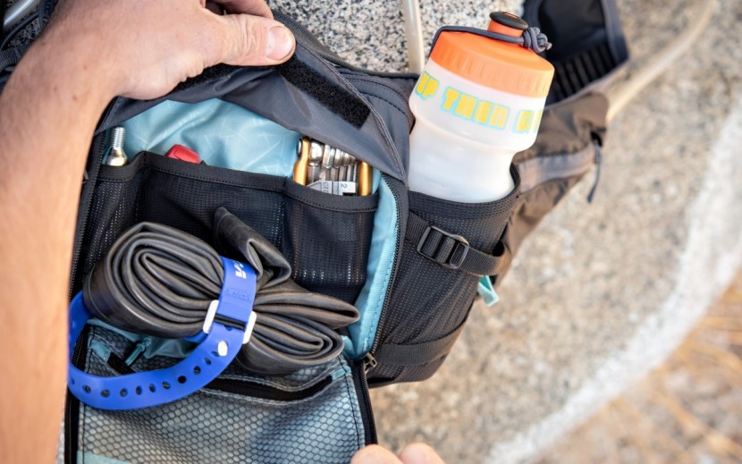 evoc hip pack pro 3l - the evoc pack offers solid amounts of storage for 2-3 hour rides.