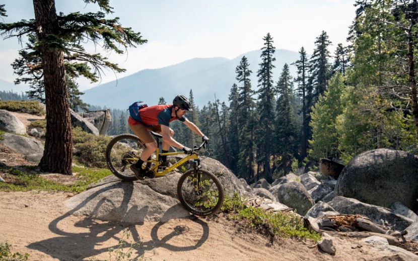 santa cruz tallboy carbon c s - it's not exactly playful or poppy, but it's comfortable and...