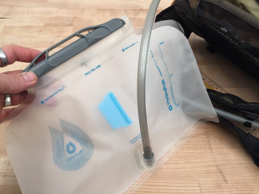 dakine hot laps 5l - the lack of a quick-connect hose makes the bladder of the hot laps...