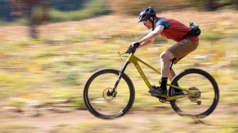 the rapid pack is a minimalist option that is perfect for short rides.