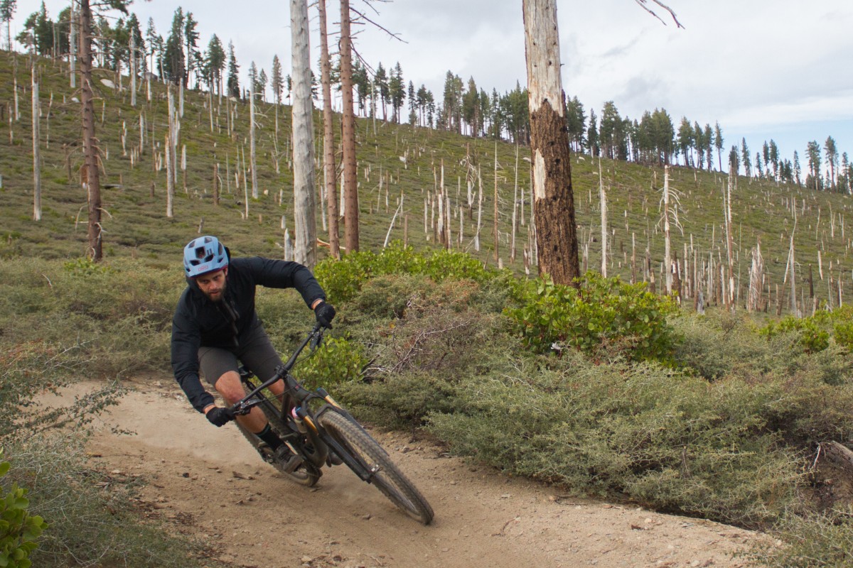 How to Choose a Mountain Bike Helmet