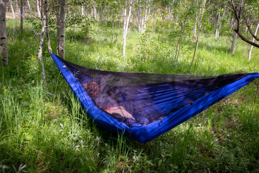 dutchware chameleon - as with all hammocks we tested, hanging the head end a bit lower...