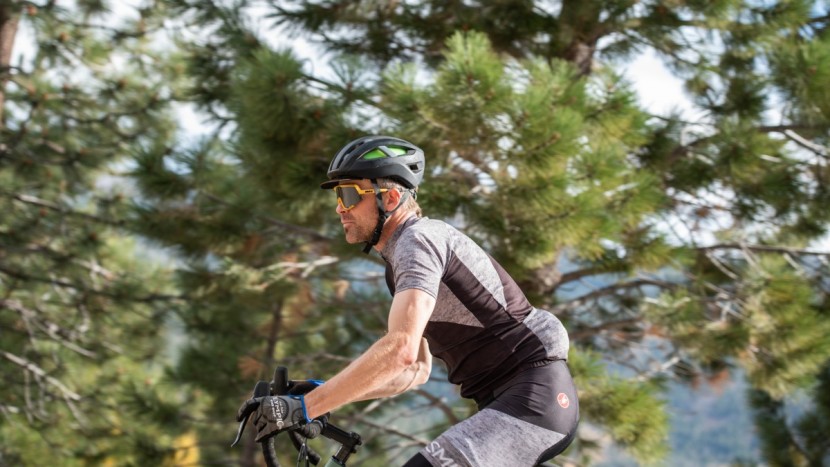 100% glendale - the big and bold retro styling is at home whether you're ripping...