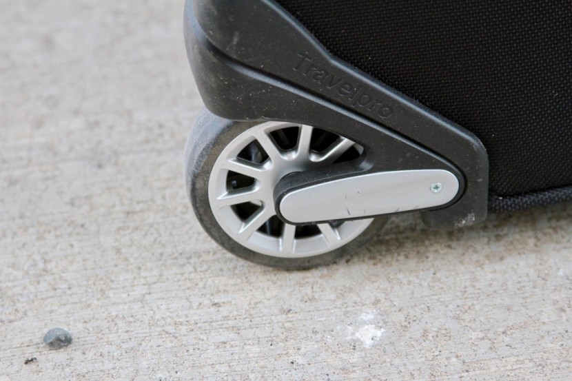travelpro platinum magna 2 26" - wheel housing is super durable without little to no wiggle.
