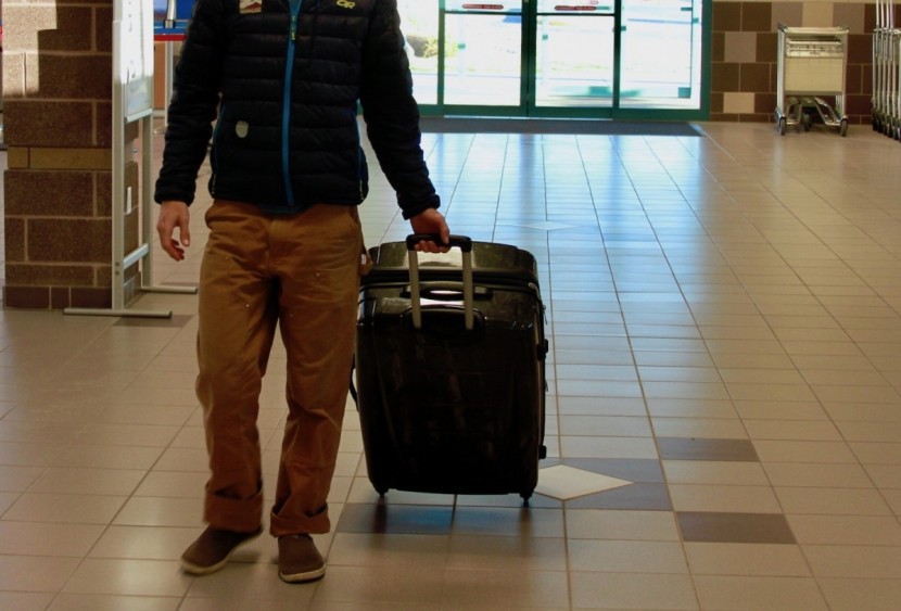 samsonite winfield 2 fashion 28 - it wheels nicely on smooth terrain as well, both in spinner mode and...