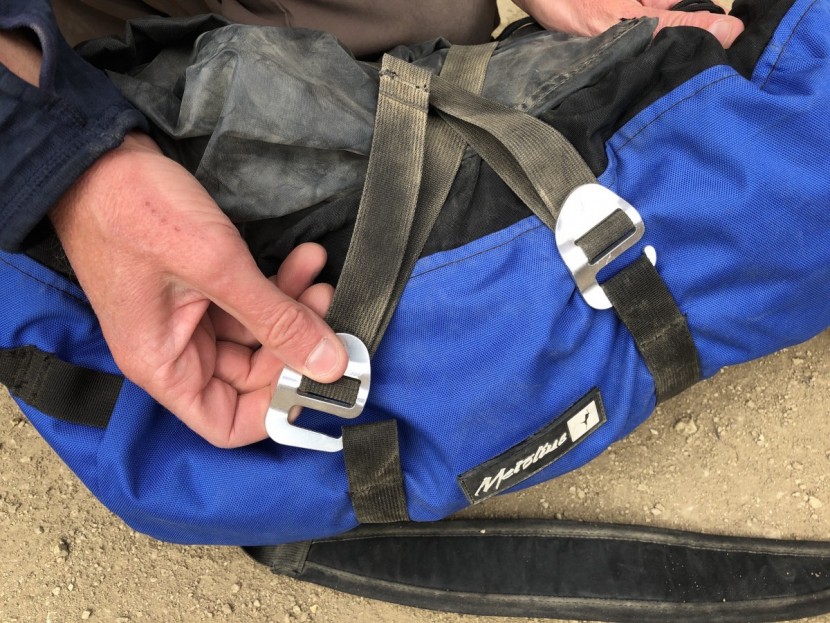 metolius ropemaster hc - two straps help cinch down and compact this bag, and we like the...