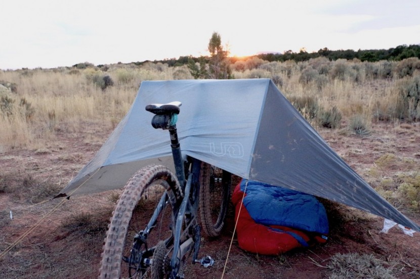 ultimate direction fk tarp - set it up with your bike as well as a set of poles!
