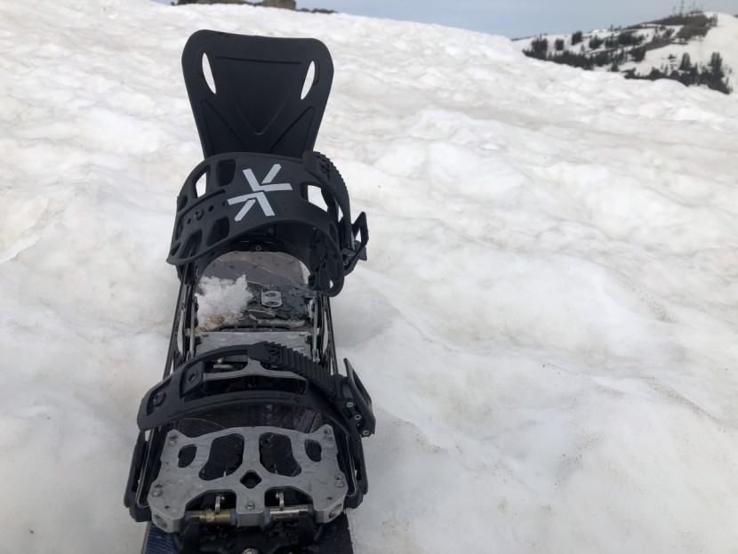 splitboard bindings - looks different right? the design principles work to reduce weight...