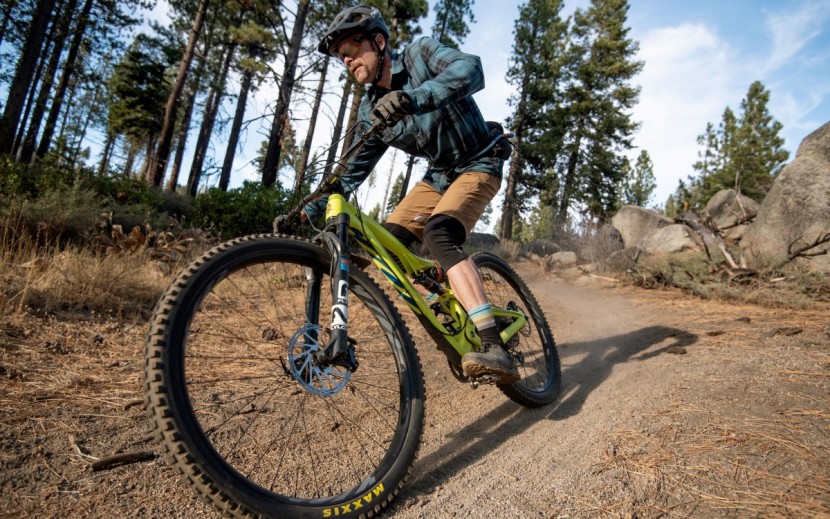 ibis s35 logo carbon boost - traction is the big story, and wider is better.