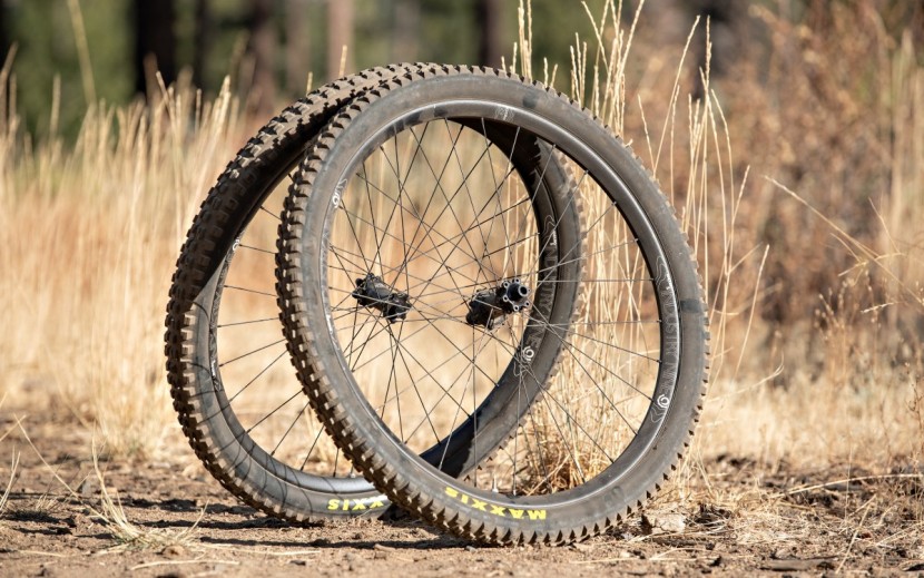industry nine enduro s hydra - these wheels come together very well as a total package. not only is...