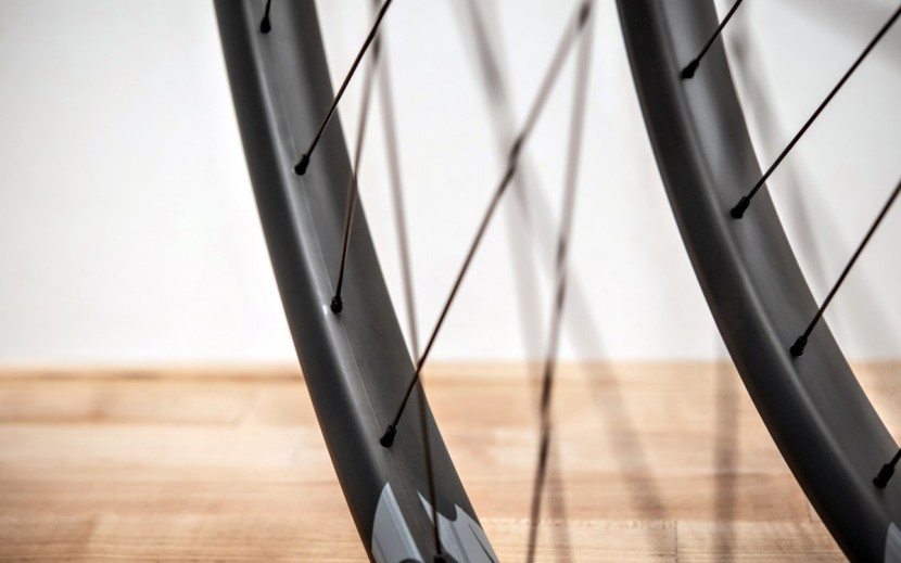 ibis s35 logo carbon boost - the asymmetric rim profile and generous 5mm offset is clearly...